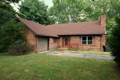 1315 Celina Rd, Tompkinsville, KY 42167