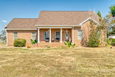 325 Davis Mill Rd, Elkton, KY 42220