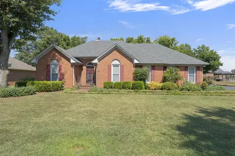 45 Fox Run Cir, Bowling Green, KY 42104