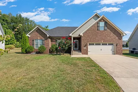 4170 Beechwood Ln, Bowling Green, KY 42104