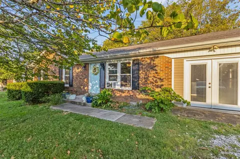 74 Branstetter Park Rd, Summer Shade, KY 42166