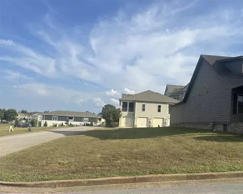 723 Bennington Park Dr, Bowling Green, KY 42103