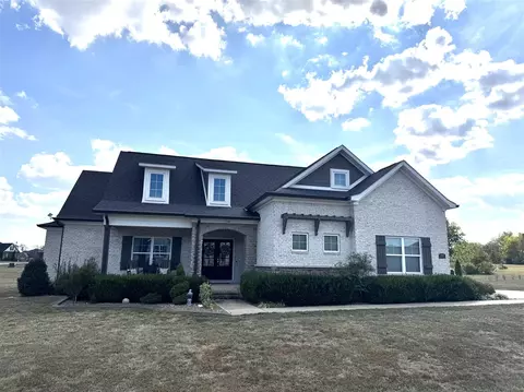 799 Emma Ln, Bowling Green, KY 42101