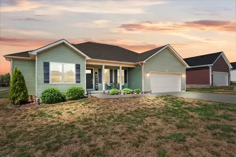 790 Alders Cove St, Bowling Green, KY 42101