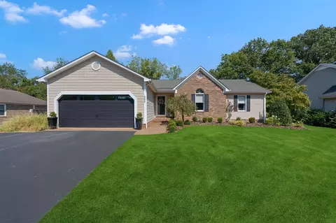 285 Huckleberry Way, Bowling Green, KY 42104