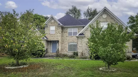 2772 Avondale Dr, Bowling Green, KY 42104