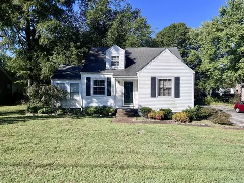 654 Armstrong St, Russellville, KY 42276