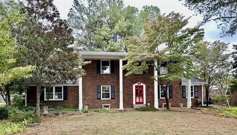1727 Karen Cir, Bowling Green, KY 42104