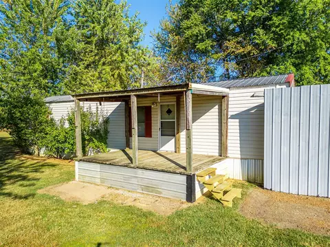 13486 Greenville Rd, Elkton, KY 42220