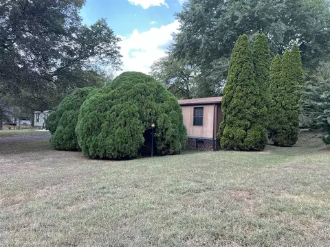 8961 Pembroke Oak Grove Rd, Oak Grove, KY 42262