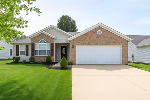 155 Shanks Mill Dr, Bowling Green, KY 42104