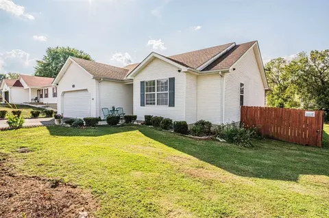 703 Fern Hill St, Bowling Green, KY 42101