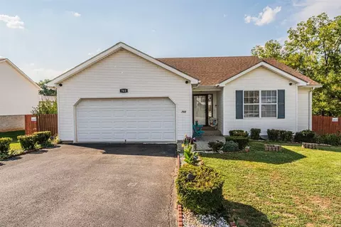 703 Fern Hill St, Bowling Green, KY 42101