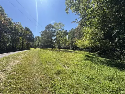 601 Runaway Dr, Fountain Run, KY 42133