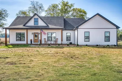 132 Mccutchen Ct, Auburn, KY 42206