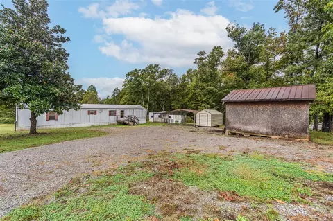 7550 State Route 973, Dunmor, KY 42339