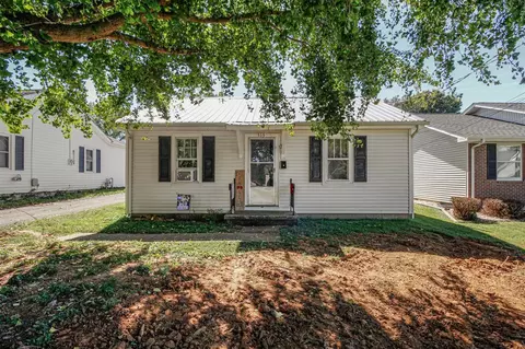 313 Woodlawn Ave, Horse Cave, KY 42749