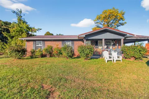 3522 Sulphur Well Center Rd, Edmonton, KY 42129