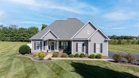 205 Sunday Silence Way, Bowling Green, KY 42101