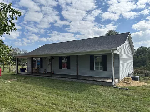 2694 Boiling Springs Rd, Bowling Green, KY 42101