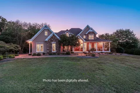 746 Old River Rd, Scottsville, KY 42164