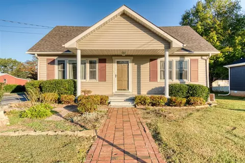 133 Baker Dr, Russellville, KY 42276