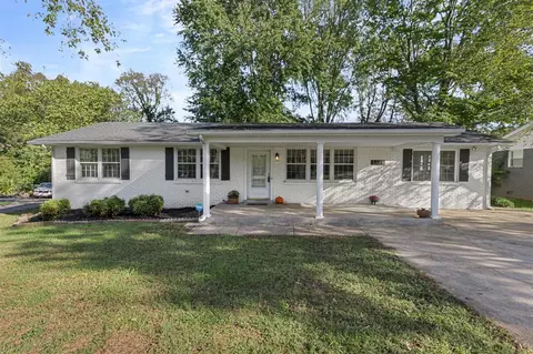 1106 Cheyenne Dr, Bowling Green, KY 42104