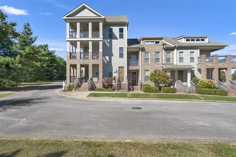 739 G Boston Park Dr, Bowling Green, KY 42103