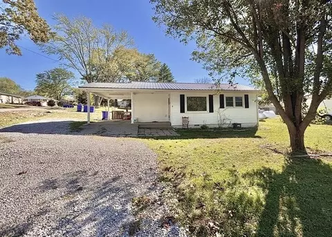 140 Wonder St, Lewisburg, KY 42256