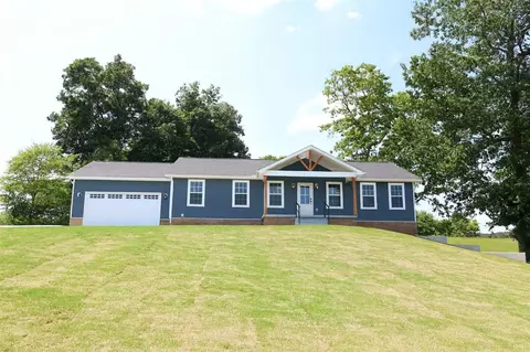 5758 Old Bowling Green Rd, Glasgow, KY 42141