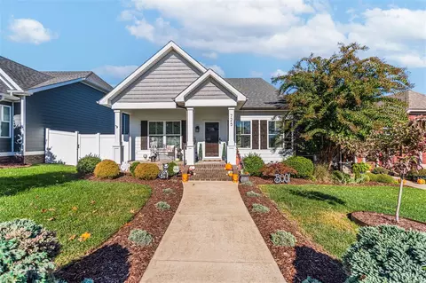 725 Bennington Park Dr, Bowling Green, KY 42103