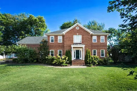 957 Threewood Cir, Bowling Green, KY 42103
