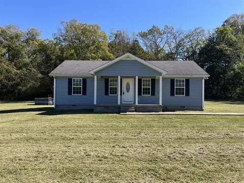 4530 Old Glasgow Rd, Scottsville, KY 42164