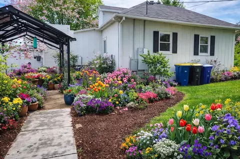 2830 Chalybeate School Rd, Bowling Green, KY 42101