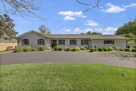 190 Chambers Dr, Bowling Green, KY 42103