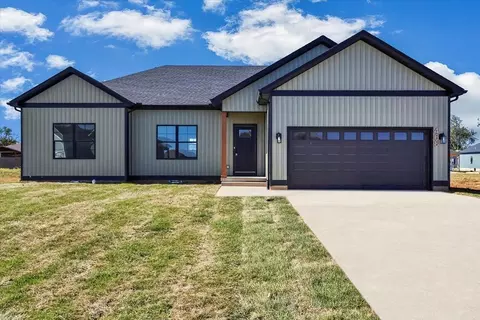 468 Cedar Hollow Dr, Bowling Green, KY 42101