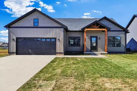 456 Cedar Hollow Dr, Bowling Green, KY 42101