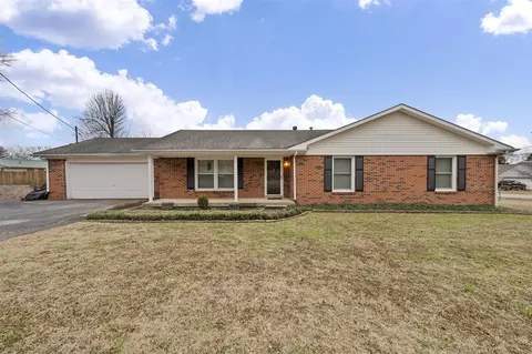 743 Pearce Way, Bowling Green, KY 42101