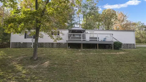 1272 Cool Springs Rd, Morgantown, KY 42261