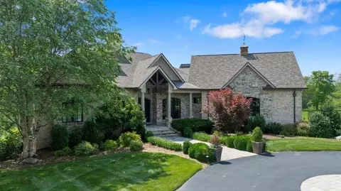 345 Fordes Crossing Dr, Bowling Green, KY 42103