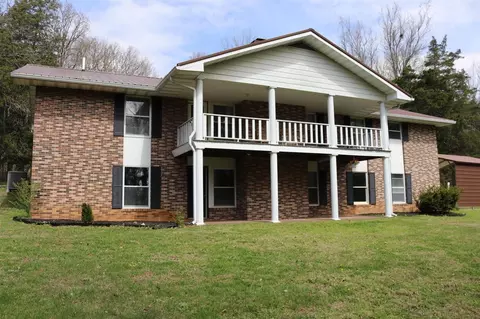 302 Curd Dr, Cave City, KY 42127