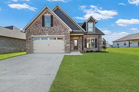 348 Olympia Ct, Bowling Green, KY 42103