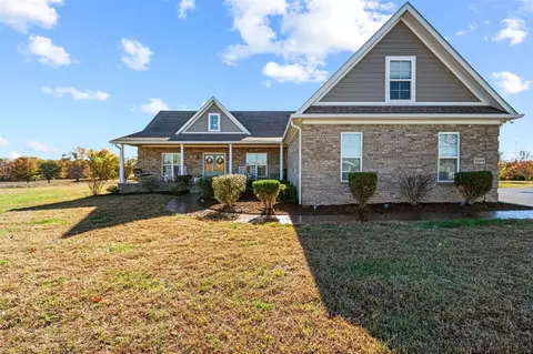 2269 Lodge Hall Rd, Bowling Green, KY 42101