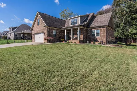 212 Chelsa Ct, Bowling Green, KY 42101