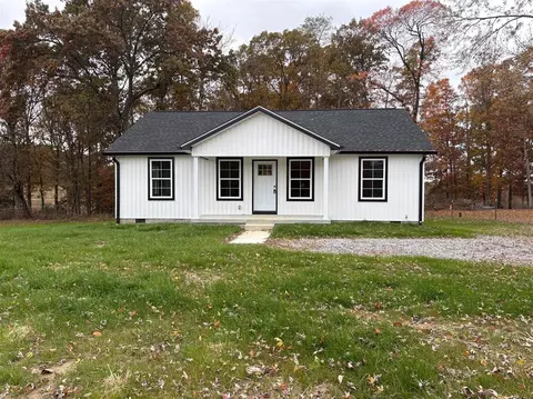 5879 Mt Union Rd, Scottsville, KY 42164