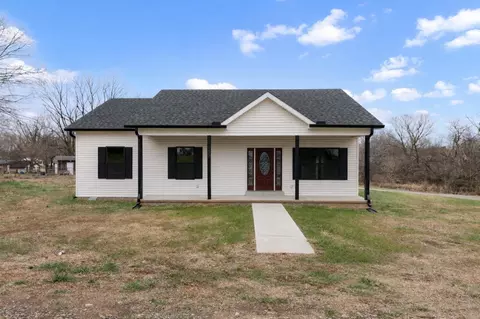 130 Floral Ave, Smiths Grove, KY 42171