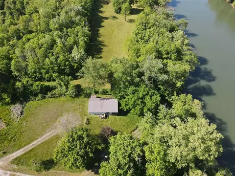324 River Mist Rd, Burkesville, KY 42717
