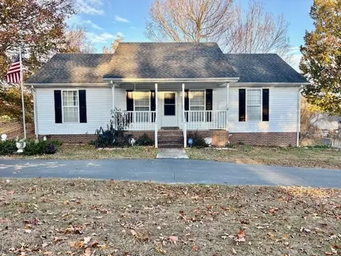 118 Tabitha Dr, Scottsville, KY 42164