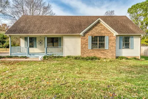 221 Winston Ln, Franklin, KY 42134