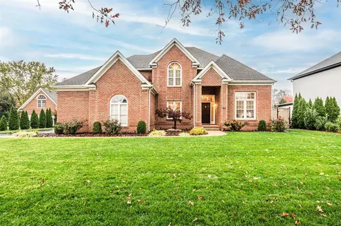 929 Threewood Cir, Bowling Green, KY 42103